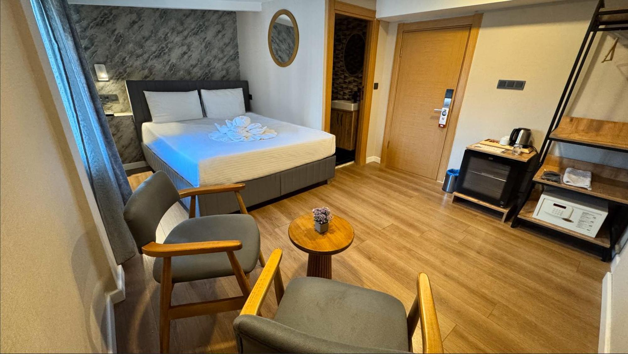 Taksim Rexxee Istanbul Istiklal Hotel Bilik gambar